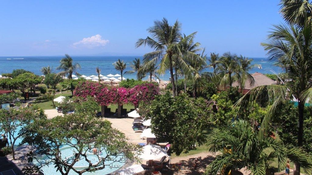 Pool and ocean view at the Grand Mirage Resort & Thalasso Bali